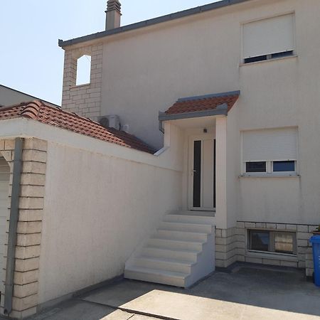 Apartmani Josipa Трогир Екстериор снимка