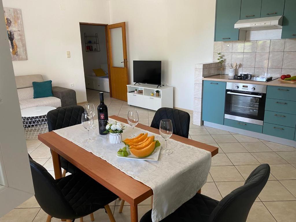 Apartmani Josipa Трогир Екстериор снимка