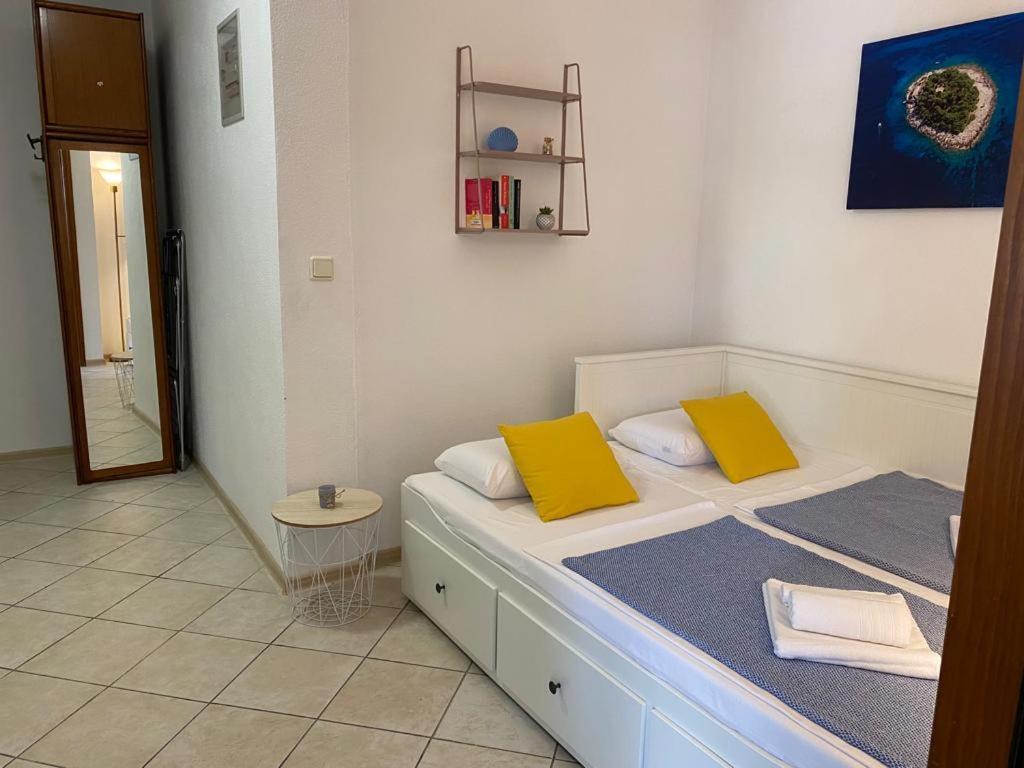 Apartmani Josipa Трогир Екстериор снимка