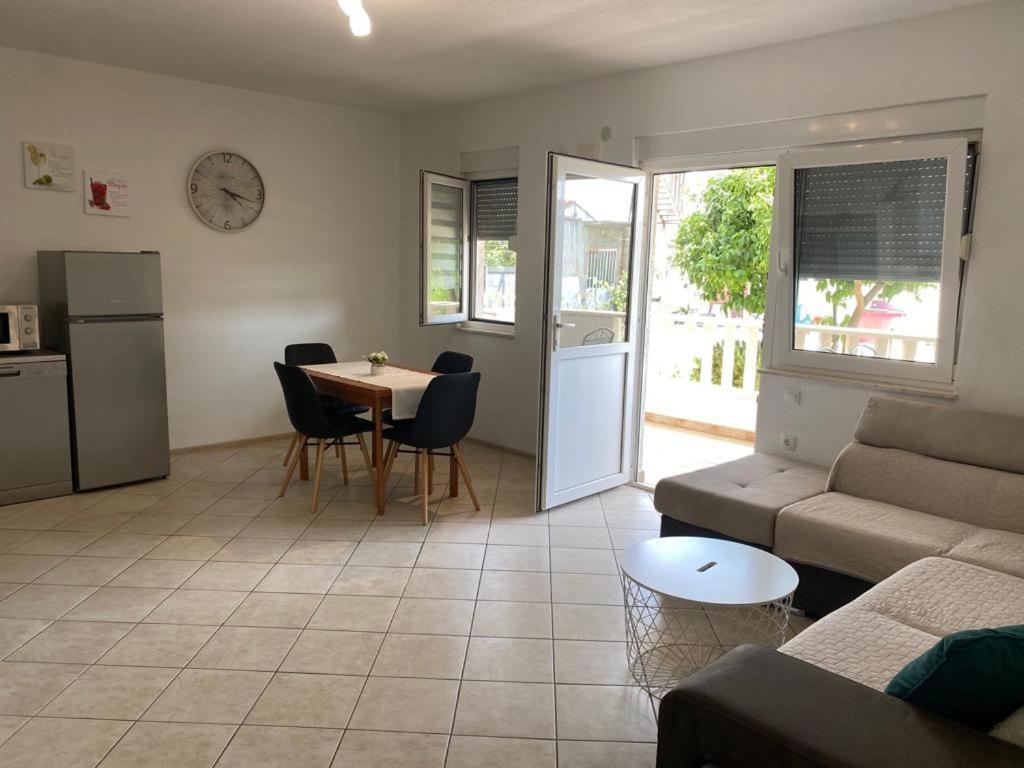 Apartmani Josipa Трогир Екстериор снимка