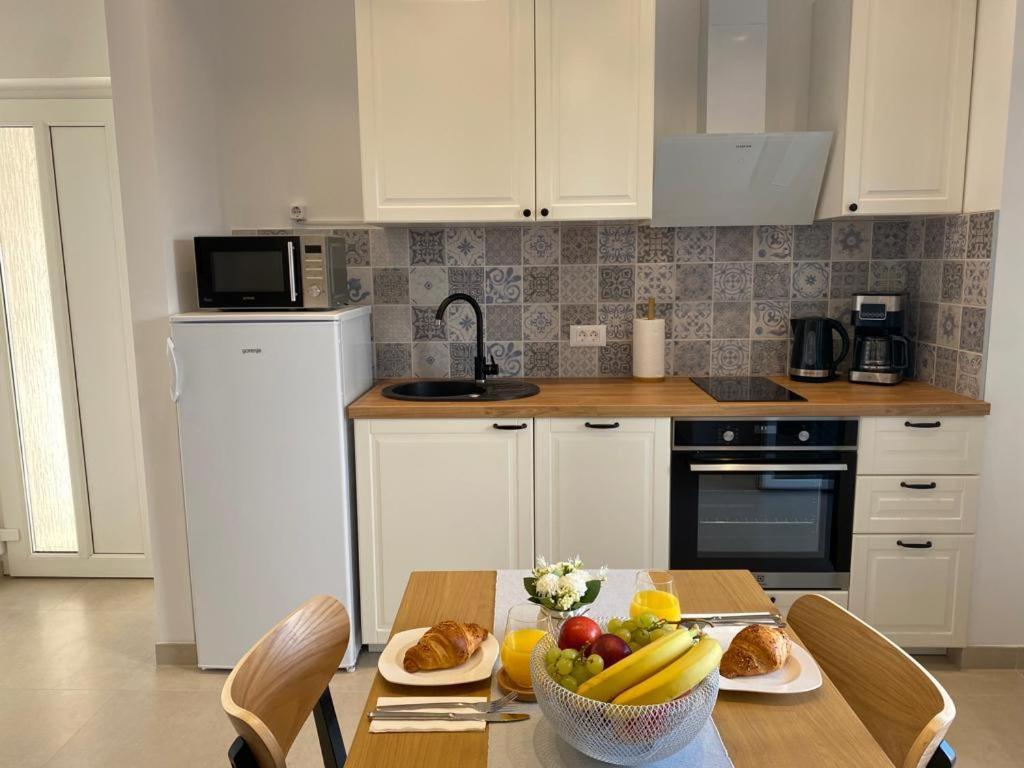 Apartmani Josipa Трогир Екстериор снимка